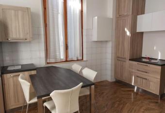 Appartamento Home Liberty has rooms with a private hot tub