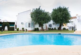 Afrodita 75 allows 18 year olds to book a room