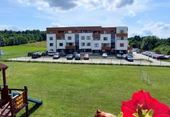 Apartament Black&White has Balcony rooms