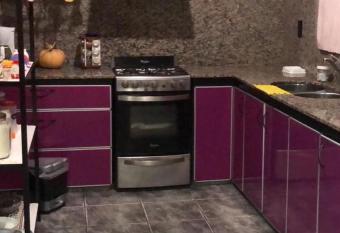 HOSTEL Lo de Lore allows 18 year olds to book a room