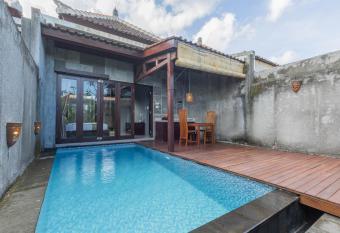 ME Villa Pererenan has Balcony rooms