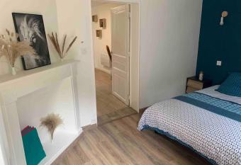 Charmante maison en duplex mitoyenne has Balcony rooms