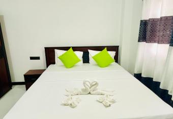 Lavender Villa allows 18 year olds to book a room