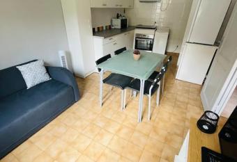 Chez L  o I - Appartement T2 proche Tricastin has Balcony rooms