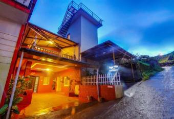 Khushi Villa allows 18 year olds to book a room