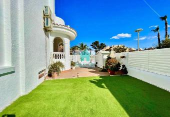 PINO ALTO allows 18 year olds to book a room