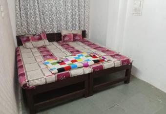 Uttam Guest House has Balcony rooms