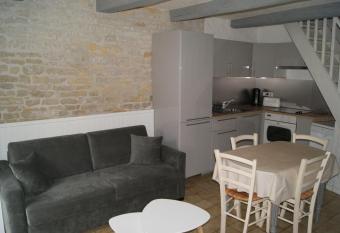 Charming little house for a cozy holiday has Balcony rooms