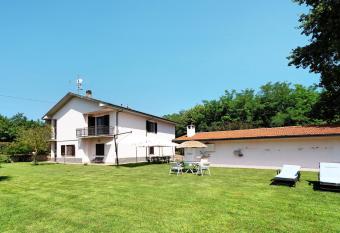 Villa Fox has Balcony rooms