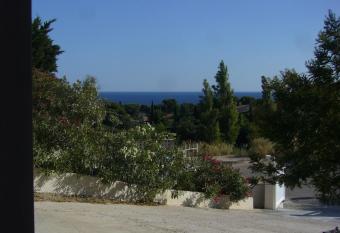 Chez Pascal grand T2 de 55m2 ind  pendant dans villa has Balcony rooms