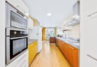 Bungalow Oasis Montesinos has Balcony rooms