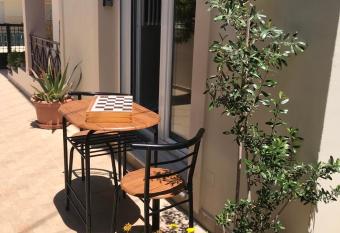 Haplot  s studio has Balcony rooms