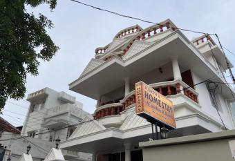 JOSEPH S HOMESTAY has Balcony rooms