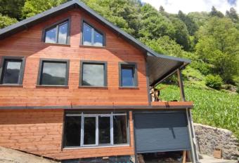 Sherahton Apart has Balcony rooms