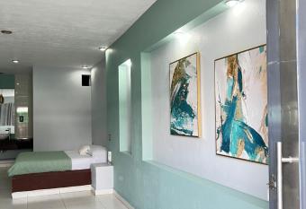 Hotel Ejecutivo Express has Balcony rooms