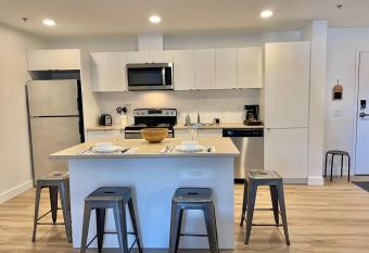 APPART-HOTEL L'UNI has Balcony rooms