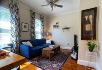 Historic Fredericksburg Apartment with Work Space allows 18 year olds to book a room