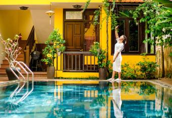 Riverside Oasis Villa Hoi An has Balcony rooms