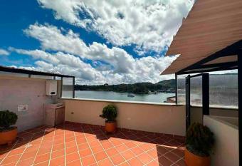Apartamento 403 - Terraza con Jacuzzi - 2 Habitaciones - Rentas Cortas Gerencial has rooms with a private hot tub