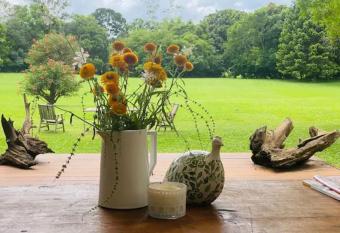 La Maison de Vert - Farmhouse has Balcony rooms
