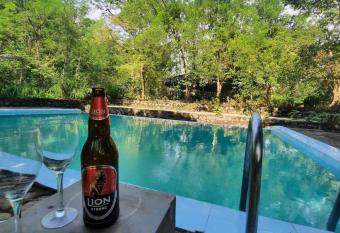 Wild Tails Safari Resort has Smoking/Balcony rooms