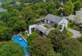 Green Hill Ba Vi Venuestay has Balcony rooms