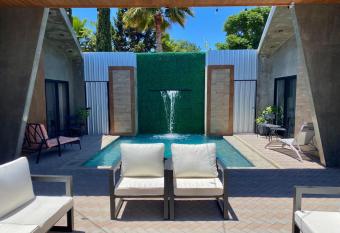 Antia Valle de Guadalupe allows 18 year olds to book a room