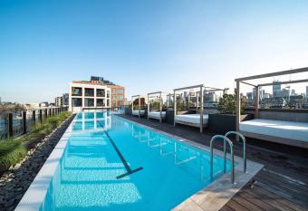 Stylish 1 Bedroom in Collingwood(TF52622) has rooms with a private hot tub