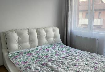 Deea`s Home has Balcony rooms