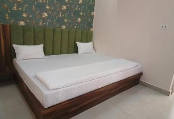 Hotel Keshavam inn allows 18 year olds to book a room