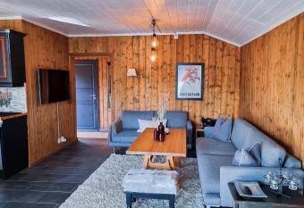 Skurdalsvegen 37L has Balcony rooms