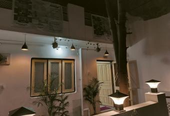 Ashutosh Homestay and Hotels has Balcony rooms
