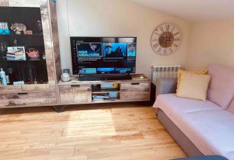   tico a 8 minutos de Toledo y 15 del Puy Du Fou has Balcony rooms