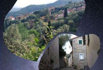 Un tuffo vintage tra mare_monti has Balcony rooms