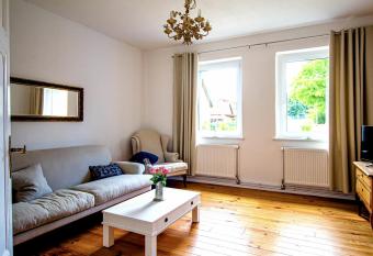 Die Jute Stube has Balcony rooms