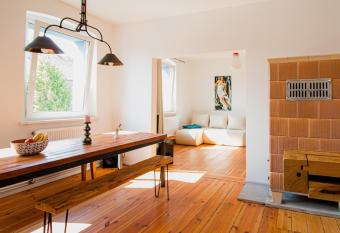 Das Atelier has Balcony rooms