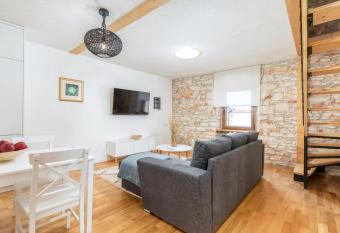 Stone house Istria has Balcony rooms