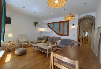 Apartamento centro Estafeta de TuApartamento has Balcony rooms