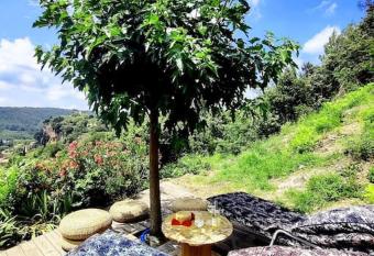 Maison vue sur le village has Balcony rooms