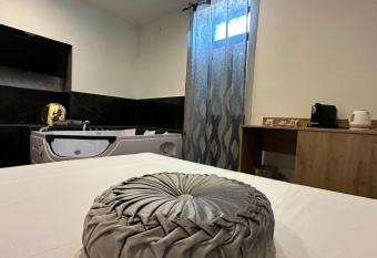 B&B Residenza De Rose has Balcony rooms