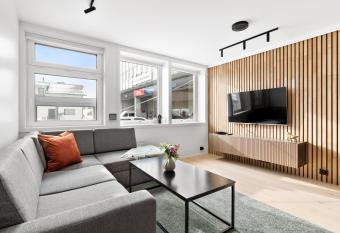 Premium City Lounge has Balcony rooms