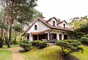 Villa Konstancin has Balcony rooms