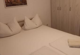 Apartmani Kusanovic has Balcony rooms