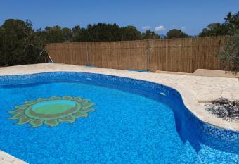 Els Castells has Smoking/Balcony rooms
