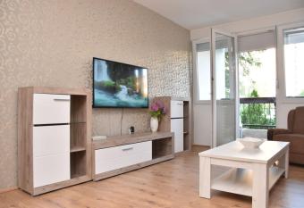 Esperanto has Balcony rooms