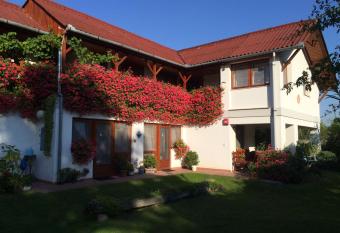 Ida panzi   has Balcony rooms