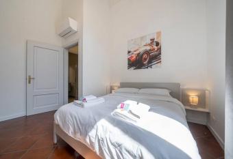 VIA EMILIA CENTRO - Stupendo appartamento a Modena has Balcony rooms
