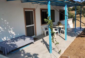 Villa Georgia has Balcony rooms