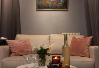 Tiny House, Kesk Loft allows 18 year olds to book a room