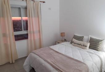 Departamento amueblado / Estacionamiento incluido/ Zona centro has Balcony rooms